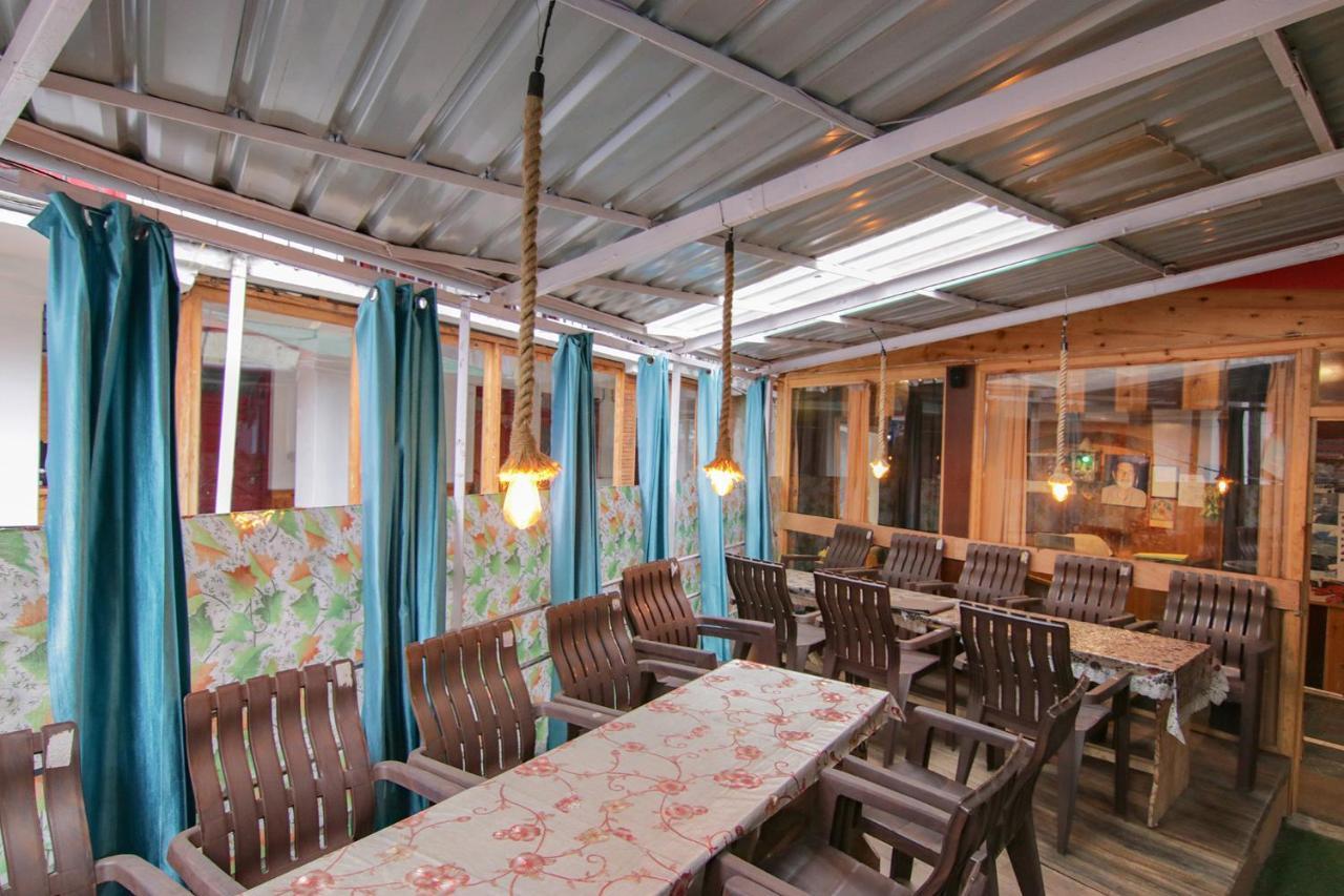 Fabhotel Pushpak Manāli Exteriér fotografie